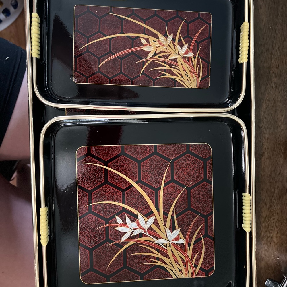Vtg Nesting Lacquer-Ware Serving Trays, Set of 3